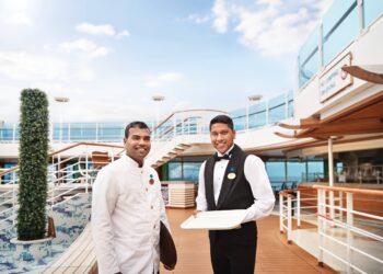 7 people you should always tip during your cruise