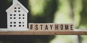 How to Stay Safe While Traveling in Unfamiliar Areas