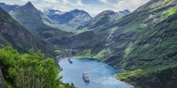 Best Cruise Travel Guides for First-Timers