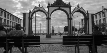 Best Tips for Safeguarding Travel Gadgets