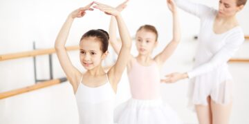 Best Practices for Safe Wildlife Viewing