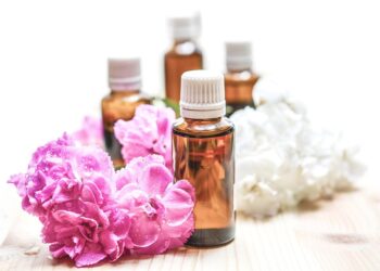 Essential Tips for Handling Currency Safely