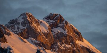 Best Scenic Travel Routes for Road Trippers