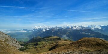 Top Safety Tips for Traveling in Large Cities