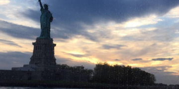 Dallas – New York (and vice versa). 7 (Basic Economy) / 7 (Regular Economy). Roundtrip, including all Taxes – The Flight Deal