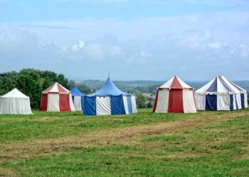 How to Stay Safe When Traveling Solo at Night