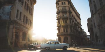 Explore the Worldʼs Most Scenic Desert Dunes