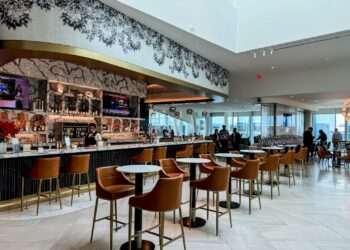 How to track your Amex card’s Delta Sky Club visits