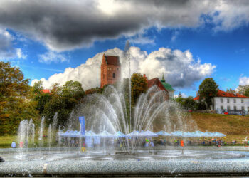 San Francisco – Warsaw, Poland. 3 (Basic Economy) / 3 (Regular Economy). Roundtrip, including all Taxes – The Flight Deal