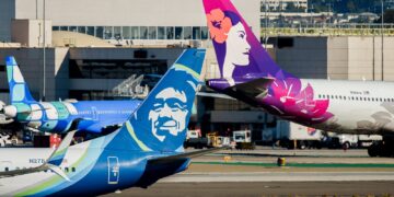 Coming soon: Alaska Airlines’ Companion Fare can be used on Hawaiian Airlines flights, plus more benefits