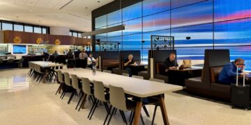 How to get United Club lounge access: From credit cards to paid lounge memberships