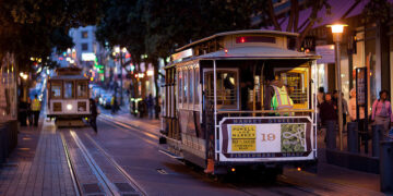 Washington D.C. – San Francisco (and vice versa). 7 (Basic Economy) / 7 (Regular Economy). Roundtrip, including all Taxes – The Flight Deal