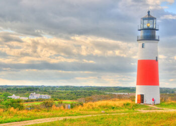 San Francisco – Nantucket, Massachusetts (and vice versa). 2 (Basic Economy) / 2 (Regular Economy). Roundtrip, including all Taxes – The Flight Deal
