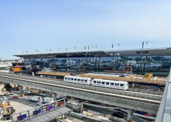 AirTrain fares to JFK airport reduced by 50% to ease summer traffic crunch