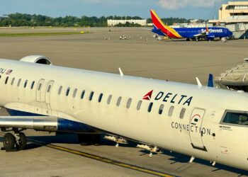 Delta regional jets grounded, flight cancellations expected