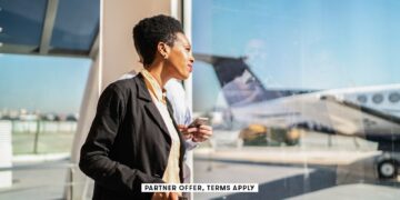 The least expensive cards for airport lounge access