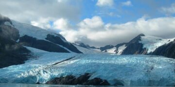 Phoenix – Anchorage, Alaska (and vice versa). 7 (Basic Economy) / 5 (Regular Economy). Roundtrip, including all Taxes – The Flight Deal