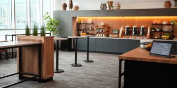 American Airlines debuts first grab-and-go lounge in Charlotte