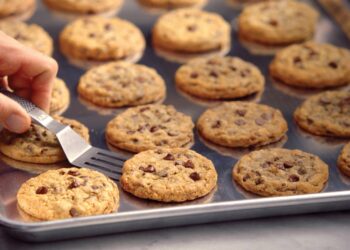 Stop at any DoubleTree by Hilton this Monday and get a free cookie