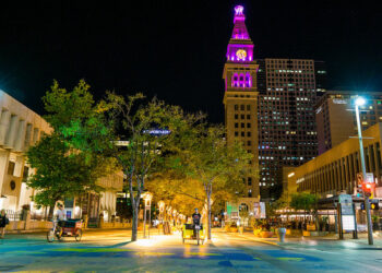 Miami – Denver, Colorado (and vice versa). 5 (Basic Economy) / 5 (Regular Economy). Roundtrip, including all Taxes – The Flight Deal