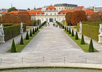 San Francisco – Vienna, Austria. 4 (Basic Economy) / 4 (Regular Economy). Roundtrip, including all Taxes – The Flight Deal