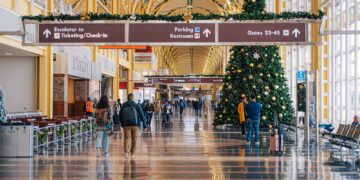 Book now: It’s your last chance to get a good deal on Christmas flights