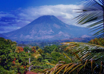 San Francisco – San Salvador, El Salvador. 9 (Basic Economy) / 9 (Regular Economy). Roundtrip, including all Taxes – The Flight Deal