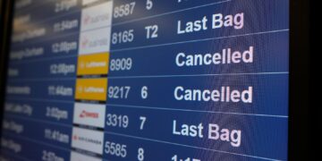 Shutdown woes deepen flight delays, cancellations at airports