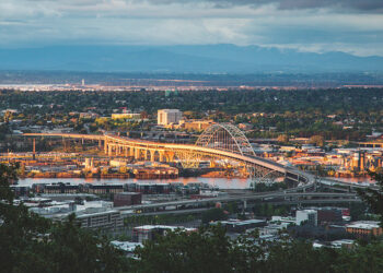 Miami – Portland, Oregon (and vice versa). 7 (Basic Economy) / 7 (Regular Economy). Roundtrip, including all Taxes – The Flight Deal