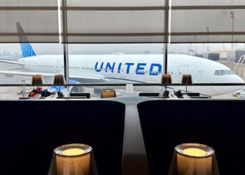 How (and why) to book United flights with Aeroplan points